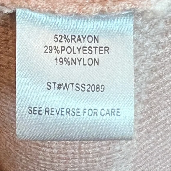 Lost Wander Size XS/S Pink & White Printed Mock Neck Pullover Sweater Su… - Picture 7 of 11